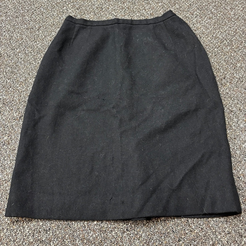 True Vintage 1970s Skirt Black Rare 15-16 Queen Casuals 26x22